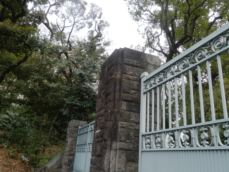 屋外, 建物, ストリート, 大きい が含まれている画像
AI 生成コンテンツは誤りを含む可能性があります。