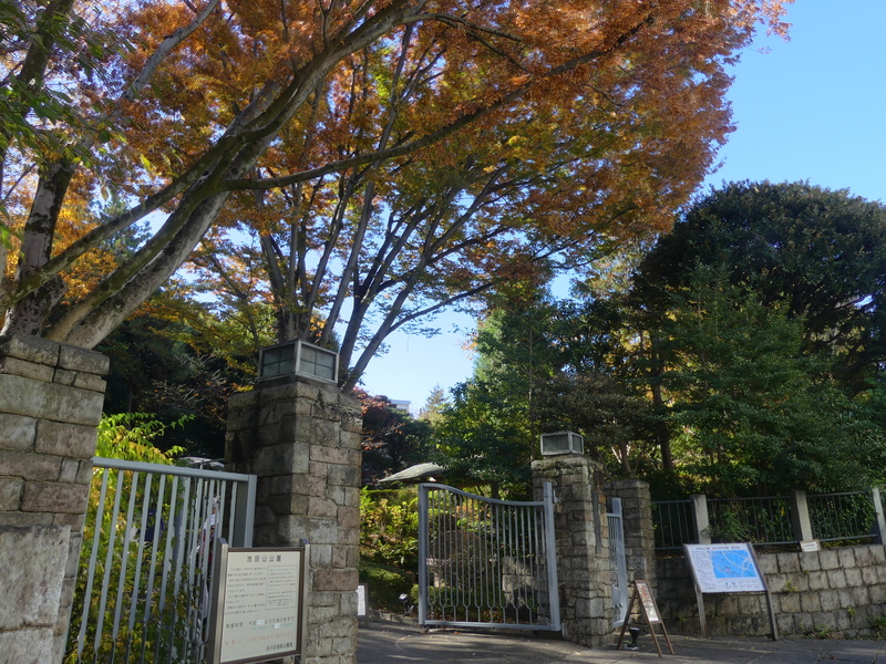 ���O, �t�F���X, �x���`, ���� ���܂܂�Ă���摜

AI �����R���e���c�͌����܂މ\��������܂��B